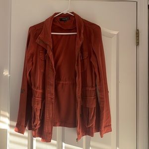 Brunt red/orange jacket